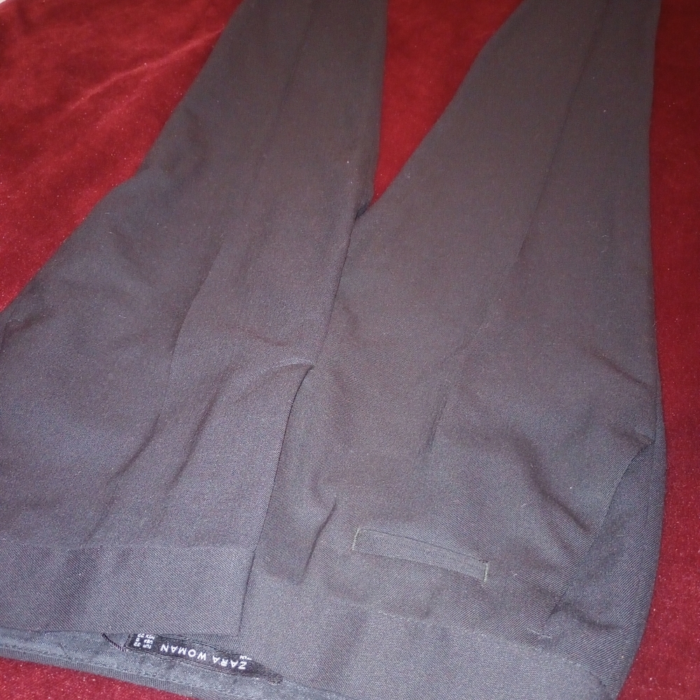 NEW Zara cigarette pants in size 0